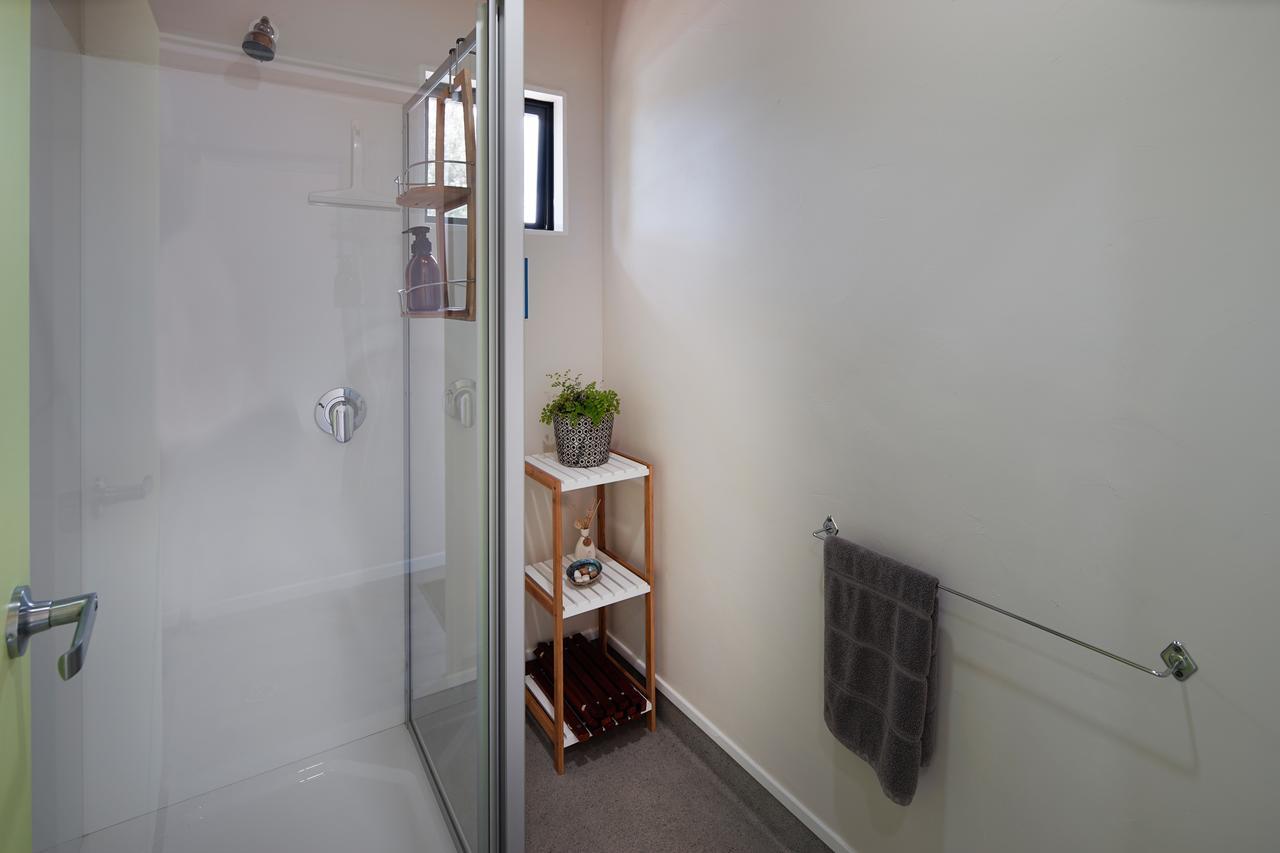 Wai-Knot Accommodation Onetangi Экстерьер фото